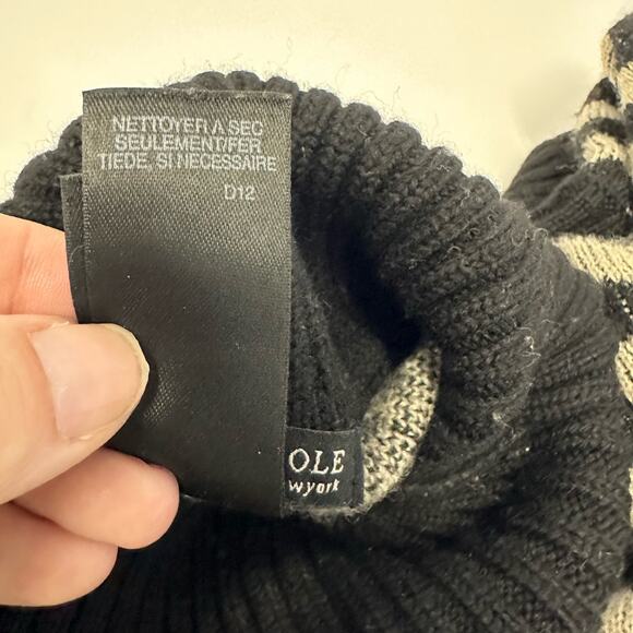 Kenneth Cole New York Black & White Chevron Turtleneck Sweater Small Merino Wool - Picture 8 of 8